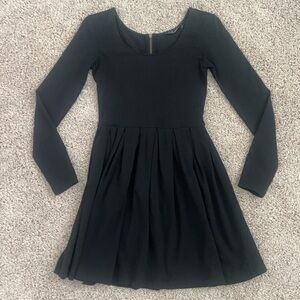 Aritzia Talula Black Dress